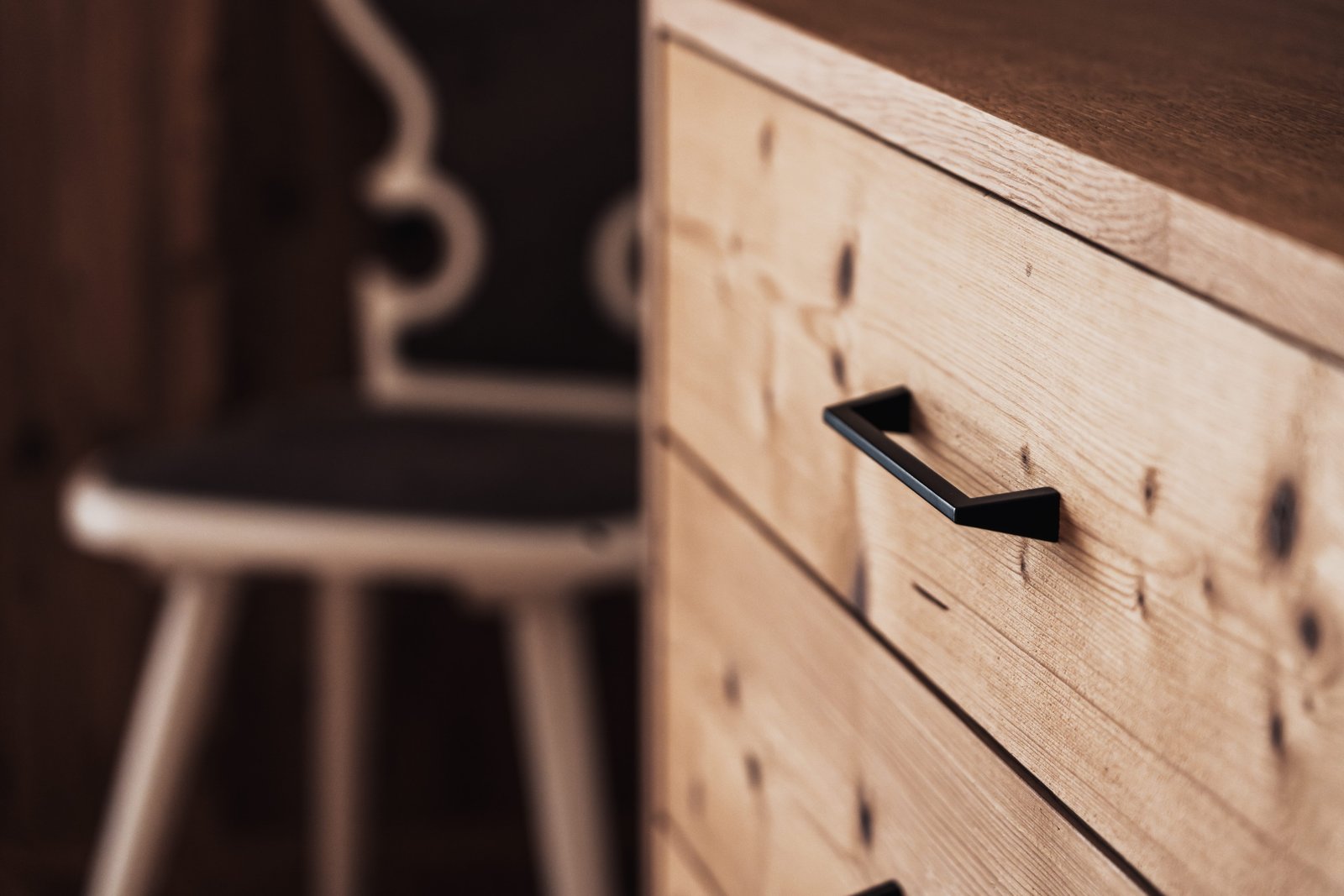 Room Details and Amenities at Soleil